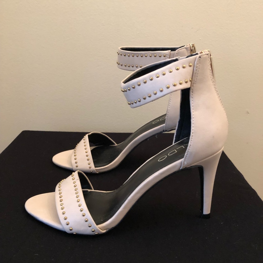 Blush Aldo Heels with Gold Studs 6.5